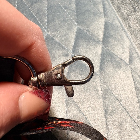 Disney Captain Jack Sparrow Heart Pin - Red, Black, Gold - Picture 5 of 5